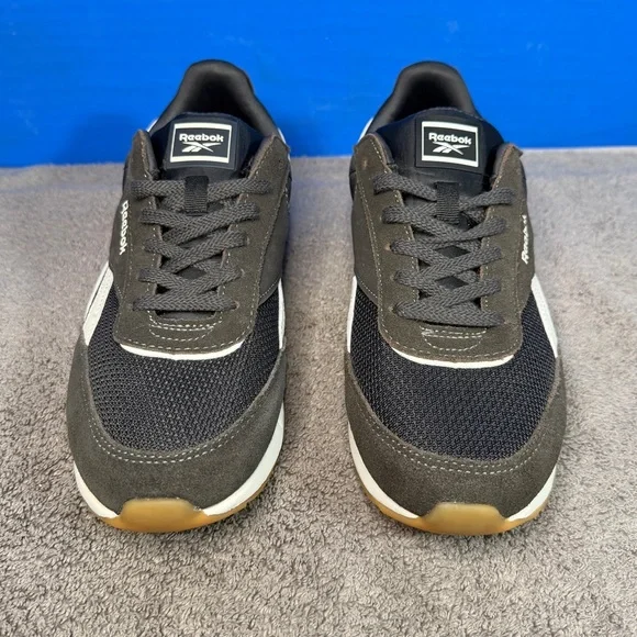 Reebok 
Brand new - Picture 4 of 12